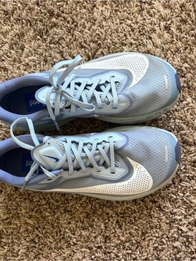 Like new Nike zoom fly 6 shoes
